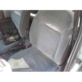 peugeot 206 berlina del año 2001