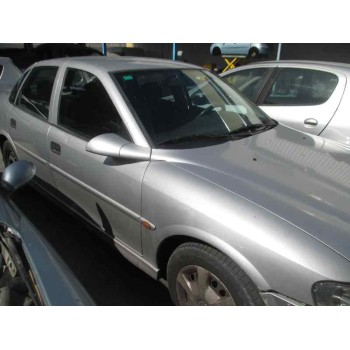 opel vectra b berlina del año 1999