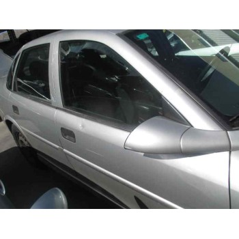 opel vectra b berlina del año 1999