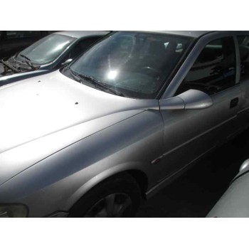 opel vectra b berlina del año 1999