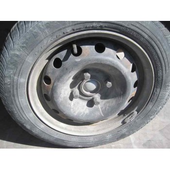 peugeot 206 berlina del año 2001