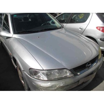 opel vectra b berlina del año 1999