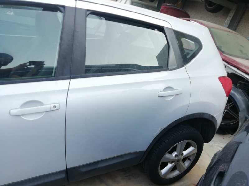 Recambio de puerta trasera izquierda para nissan qashqai (j10) acenta referencia OEM IAM  TIENE UN ROCE 5 PLAZAS