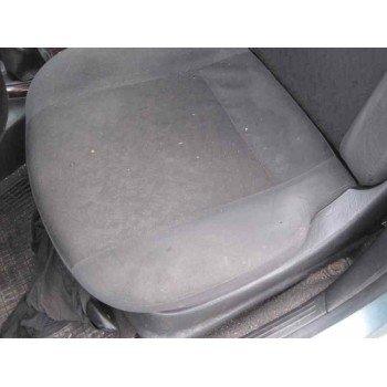 ford focus berlina (cak) del año 2000