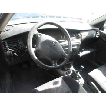 opel vectra b berlina del año 1999