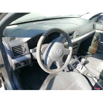 opel vectra c berlina del año 2003