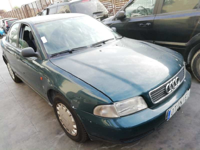 AUDI A4 BERLINA (B5)