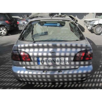 nissan primera berlina (p11) del año 2000