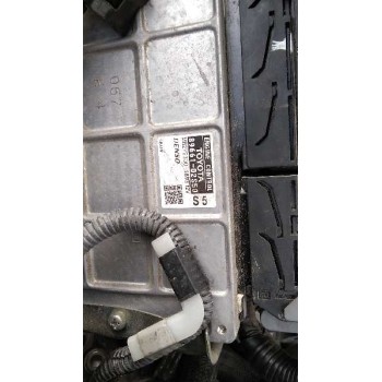 toyota auris del año 2010