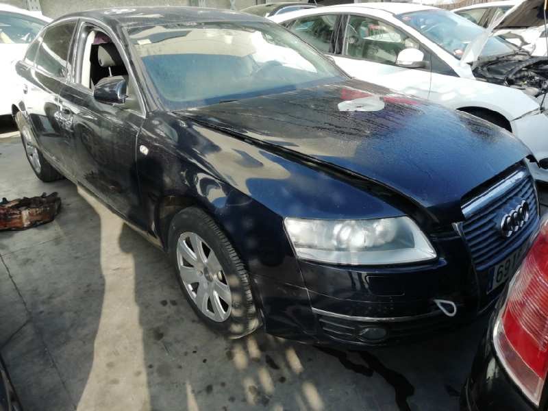 AUDI A6 BERLINA (4F2)