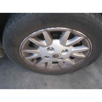 nissan primera berlina (p11) del año 2000