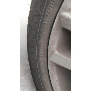 toyota auris del año 2010