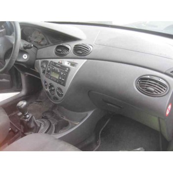 ford focus berlina (cak) del año 2002