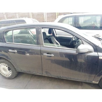 opel astra h berlina del año 2004