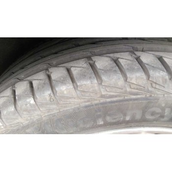 toyota auris del año 2010