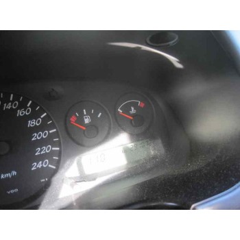 nissan primera berlina (p11) del año 2000