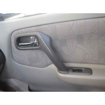 nissan primera berlina (p11) del año 2000