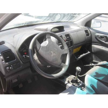 mitsubishi space star (dg0) del año 2004