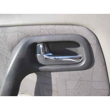 nissan primera berlina (p11) del año 2000