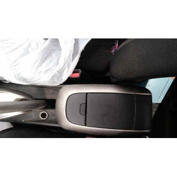 toyota auris del año 2010