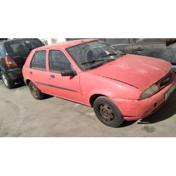 ford fiesta berlina del año 1998