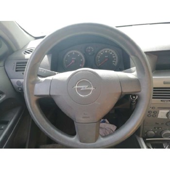 opel astra h berlina del año 2004