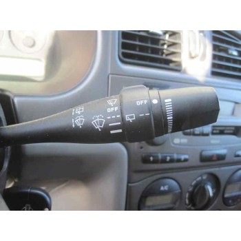 nissan primera berlina (p11) del año 2000