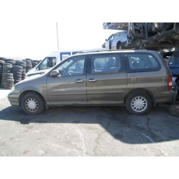 kia carnival del año 2001