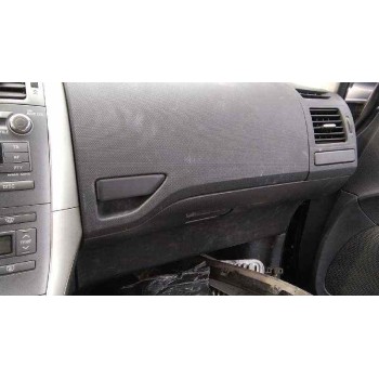 toyota auris del año 2010