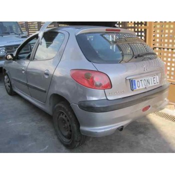 PEUGEOT 206 BERLINA