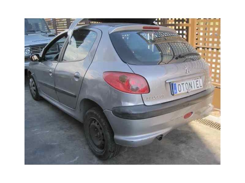 peugeot 206 berlina del año 2004