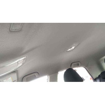 toyota auris del año 2010