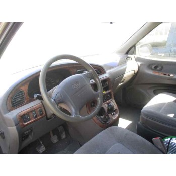 kia carnival del año 2001