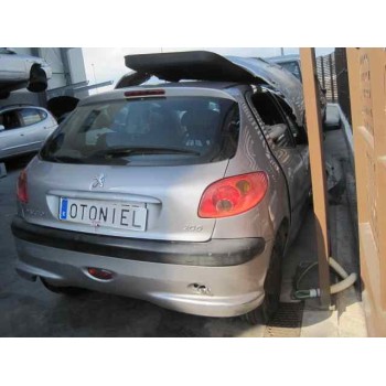 peugeot 206 berlina del año 2004