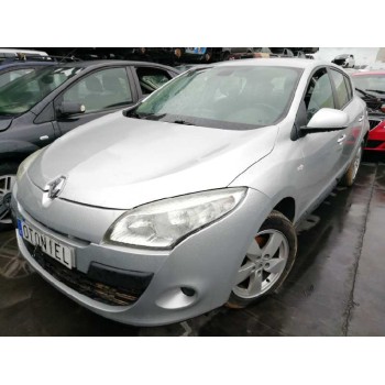 renault megane iii berlina 5 p del año 2010