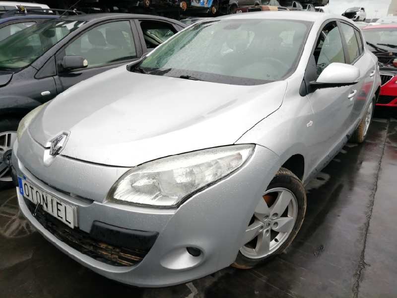 RENAULT MEGANE III BERLINA 5 P