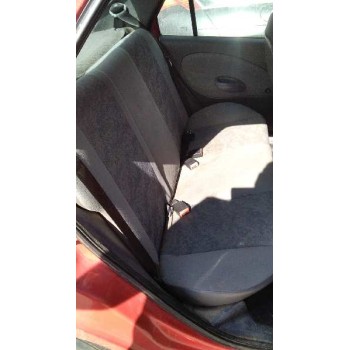 ford fiesta berlina del año 1998