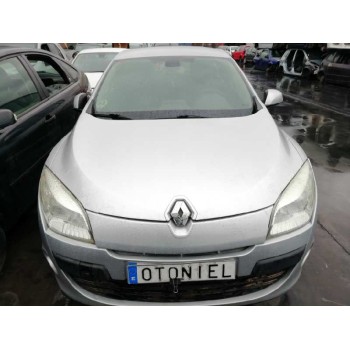 renault megane iii berlina 5 p del año 2010