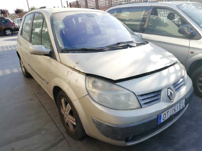 renault scenic ii del año 2006