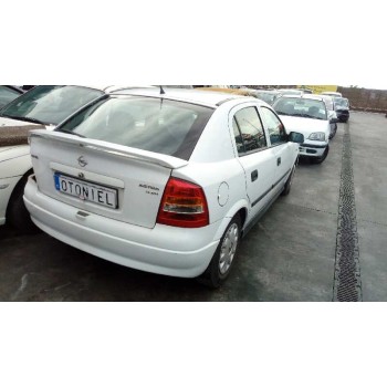 opel astra g berlina del año 2002