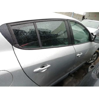 renault megane iii berlina 5 p del año 2010