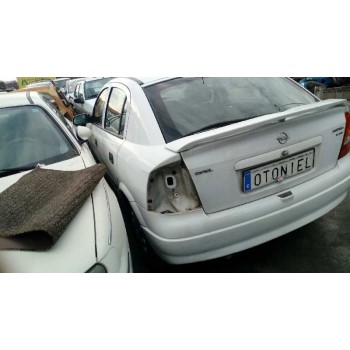 opel astra g berlina del año 2002