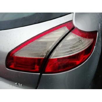 renault megane iii berlina 5 p del año 2010