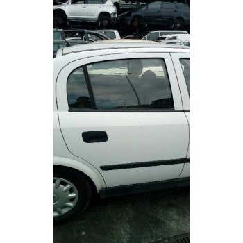 opel astra g berlina del año 2002