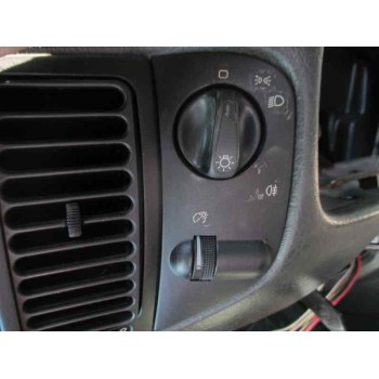 volkswagen polo berlina (6n1) del año 1996