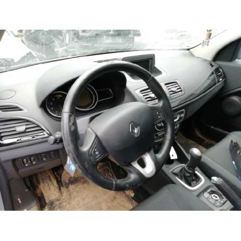 renault megane iii berlina 5 p del año 2010