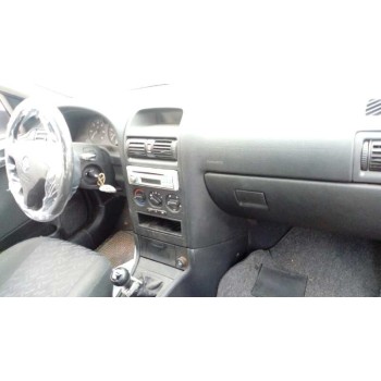 opel astra g berlina del año 2002