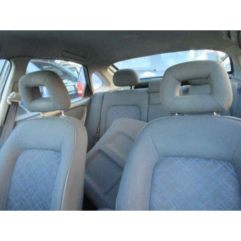 toyota avensis berlina (t 22) del año 2002