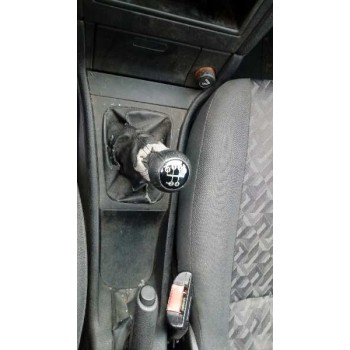 opel astra g berlina del año 2002