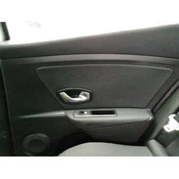 renault megane iii berlina 5 p del año 2010